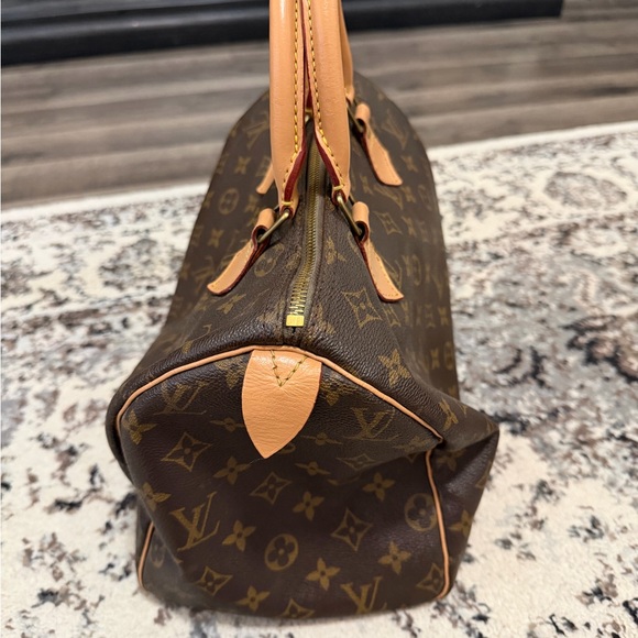 Louis Vuitton Speedy 30 Brown Monogram Satchel - Picture 4 of 10